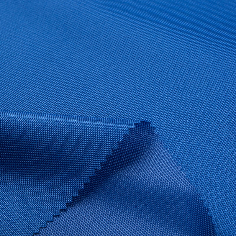 Fabraic Íseal-Síneadh Silk Oxford